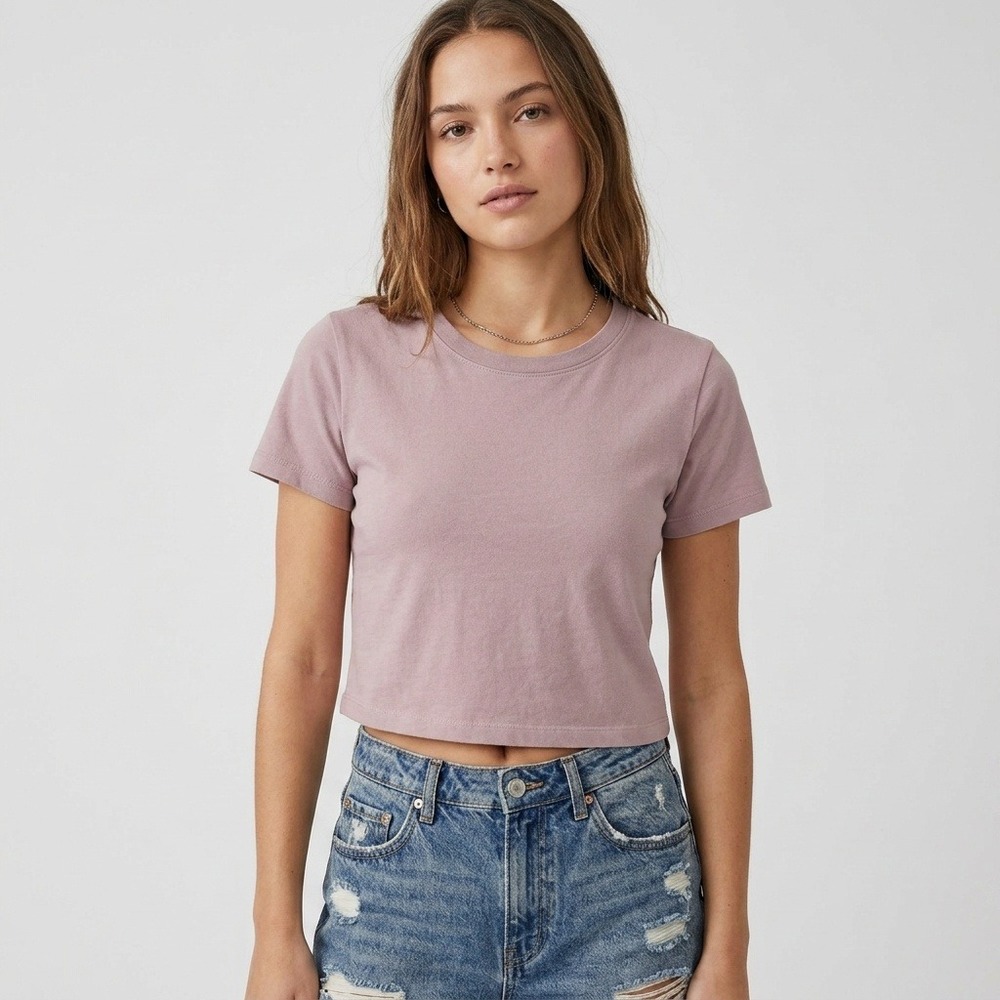 Y2K Clean Girl Urban Outfitters Dusty Mauve Pink Short Sleeve Crop Top Tee M